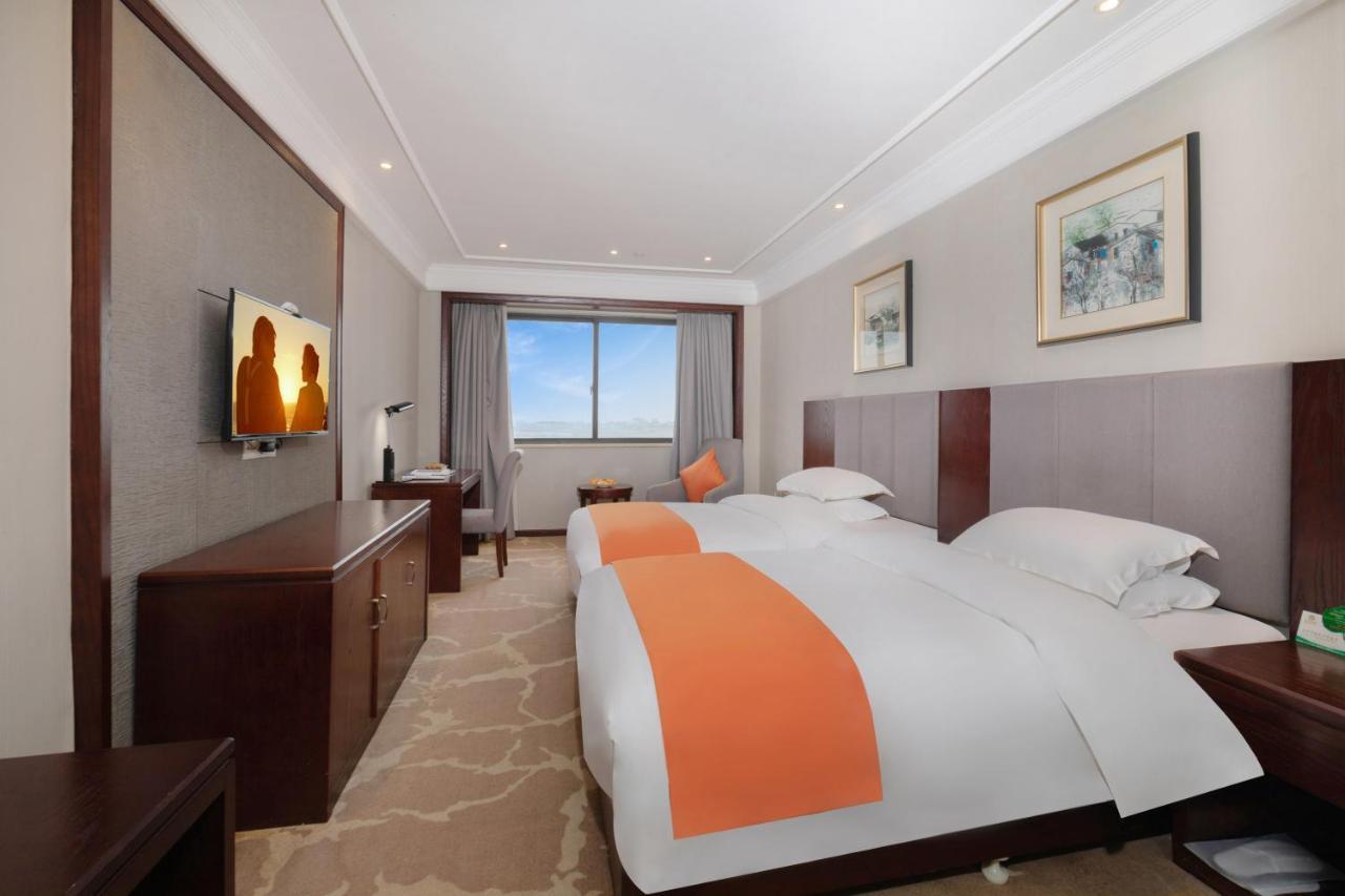 Huzhou Wealth Hotel 외부 사진