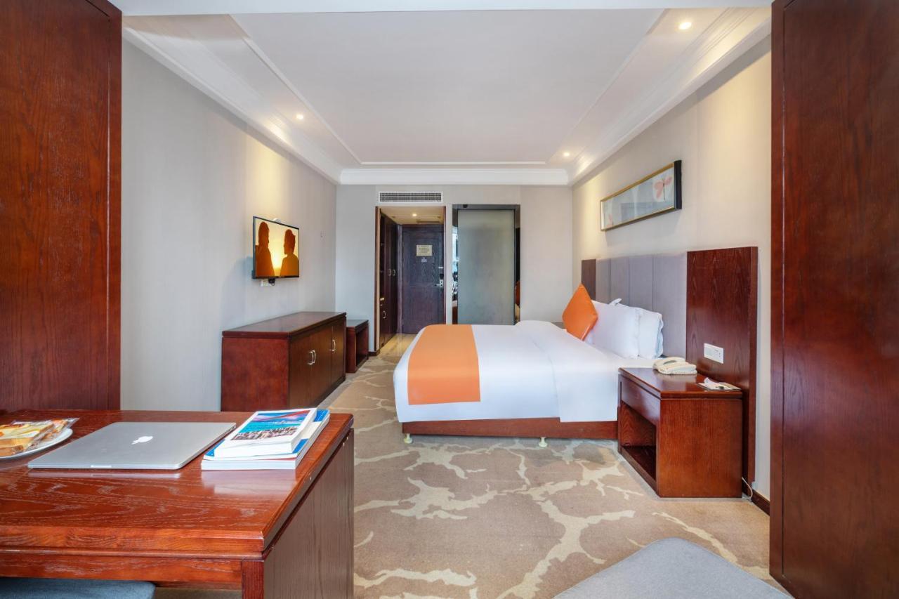 Huzhou Wealth Hotel 외부 사진