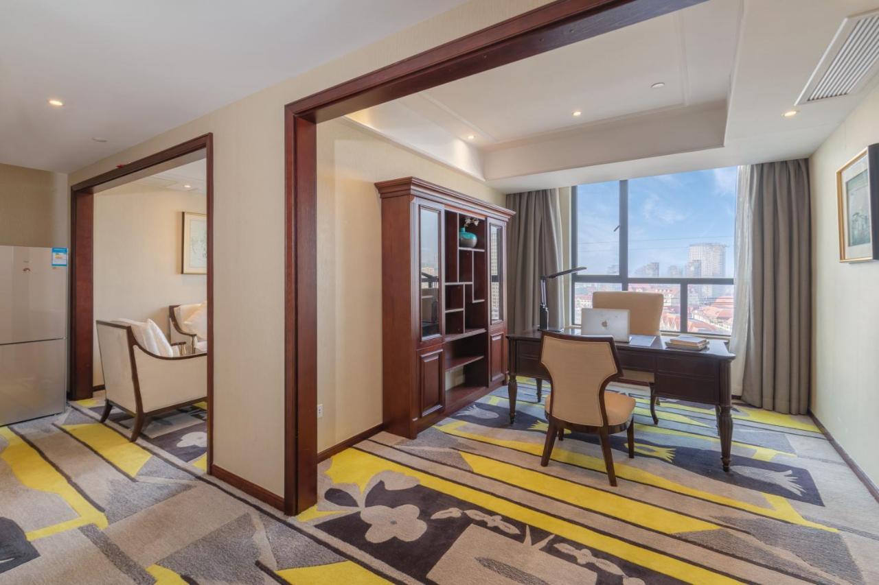 Huzhou Wealth Hotel 외부 사진