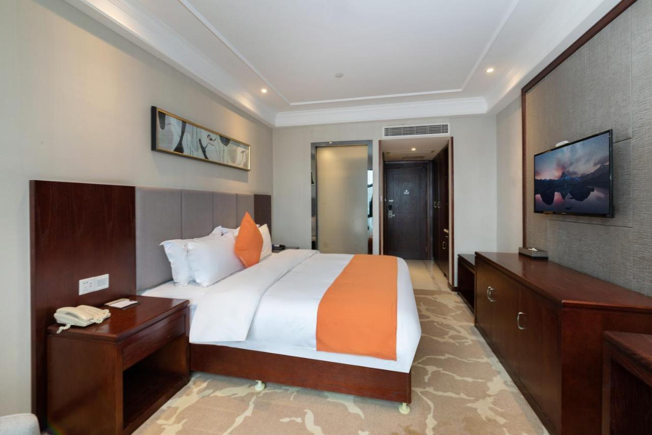 Huzhou Wealth Hotel 외부 사진